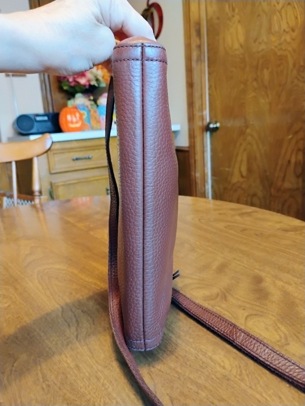 Fossil Brown Pebbled Leather Zip Top Crossbody Bag Adjustable Strap. Pockets - Picture 12 of 12